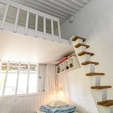 2 Bedroom Lovely In Apartamento