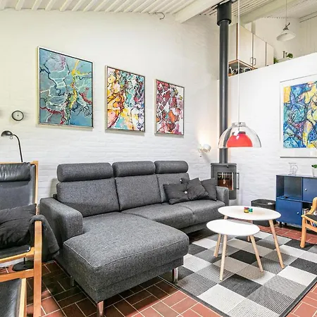 2 Bedroom Lovely In Apartamento *