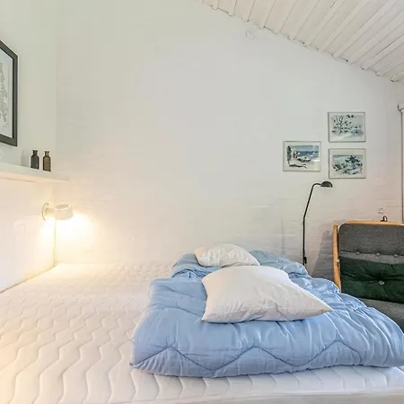 2 Bedroom Lovely In *