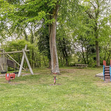2 Bedroom Lovely In Apartamento *